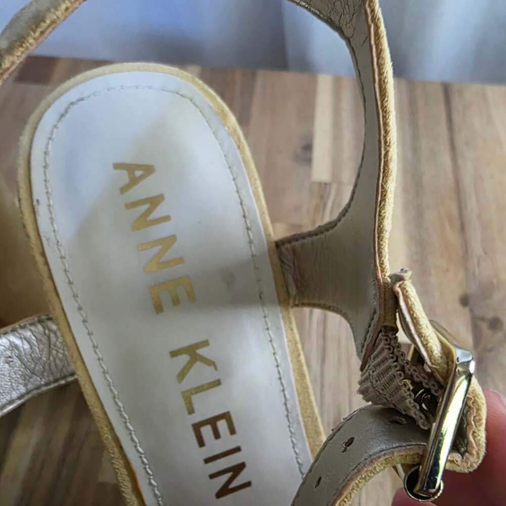 Anne Klein - Picture 5 of 8